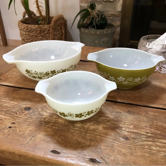 Vintage Pyrex Mixing Bowls - Spring Blossom - Picture 3 of 12